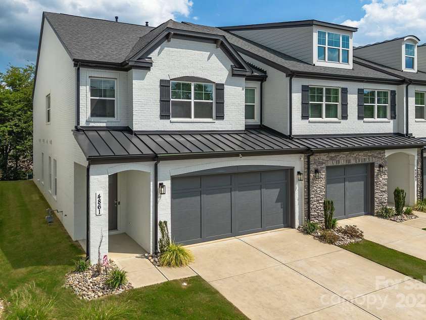 4861 Blanchard Way, Charlotte, NC 28226.  MLS# CAR4172626, YatesRealty ID 3648. 