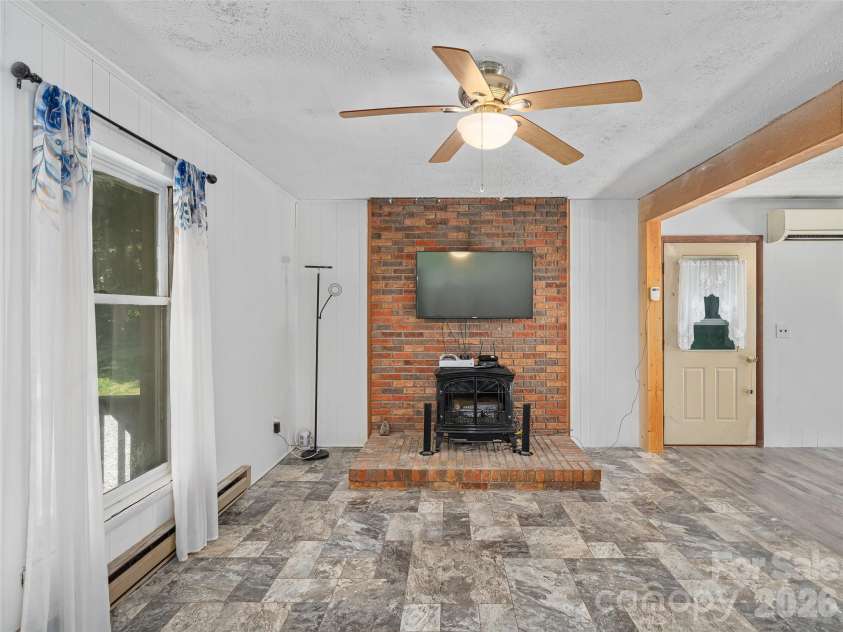 115 Hollifield Street, Spruce Pine, NC 28777.  MLS# CAR4403417, YatesRealty ID 36482. 
