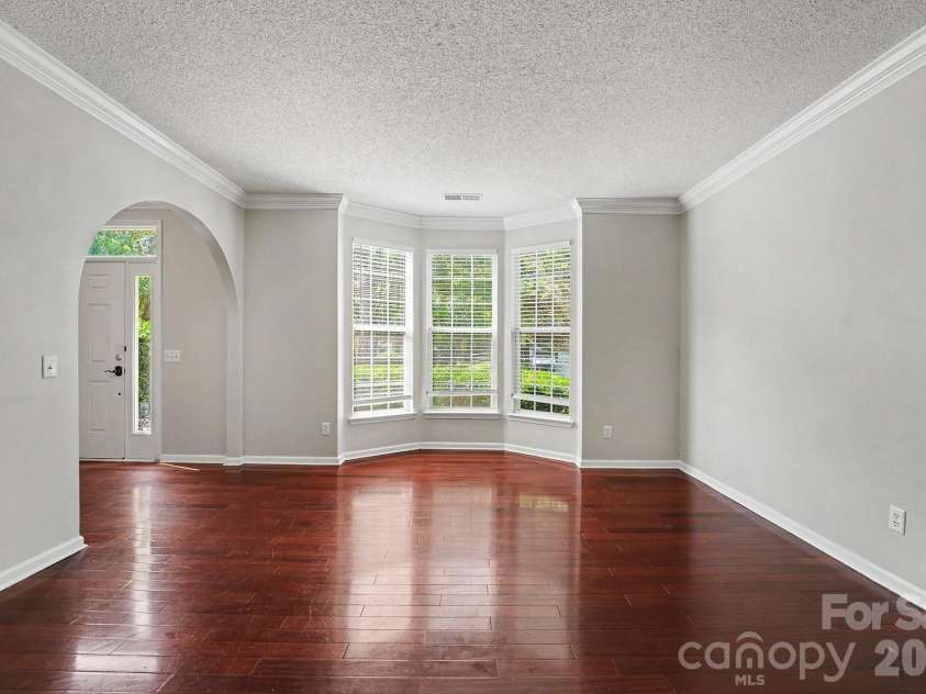 8716 Barrister Way, Charlotte, NC 28216.  MLS# CAR4400707, YatesRealty ID 36483. 