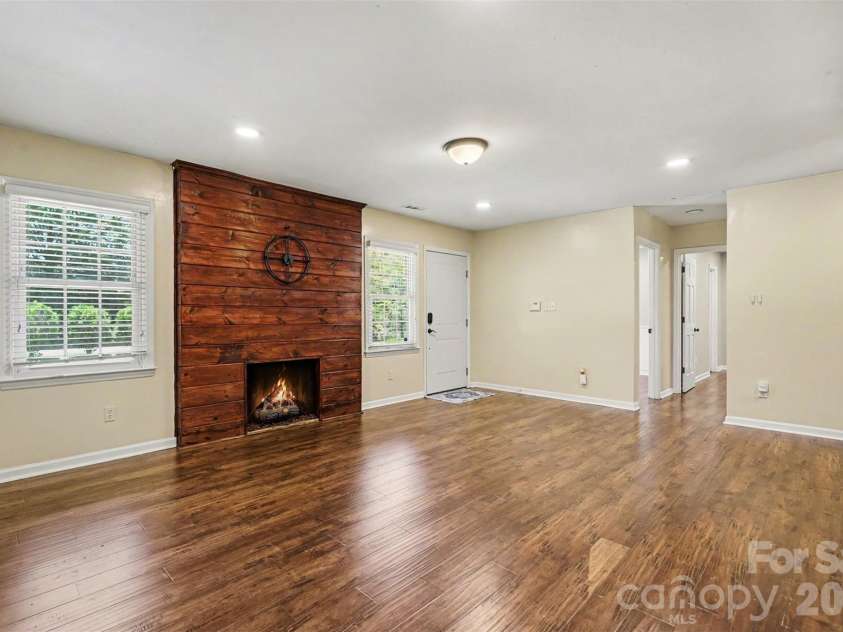 4436 Tilley Morris Road, Matthews, NC 28105.  MLS# CAR4401924, YatesRealty ID 36484. 