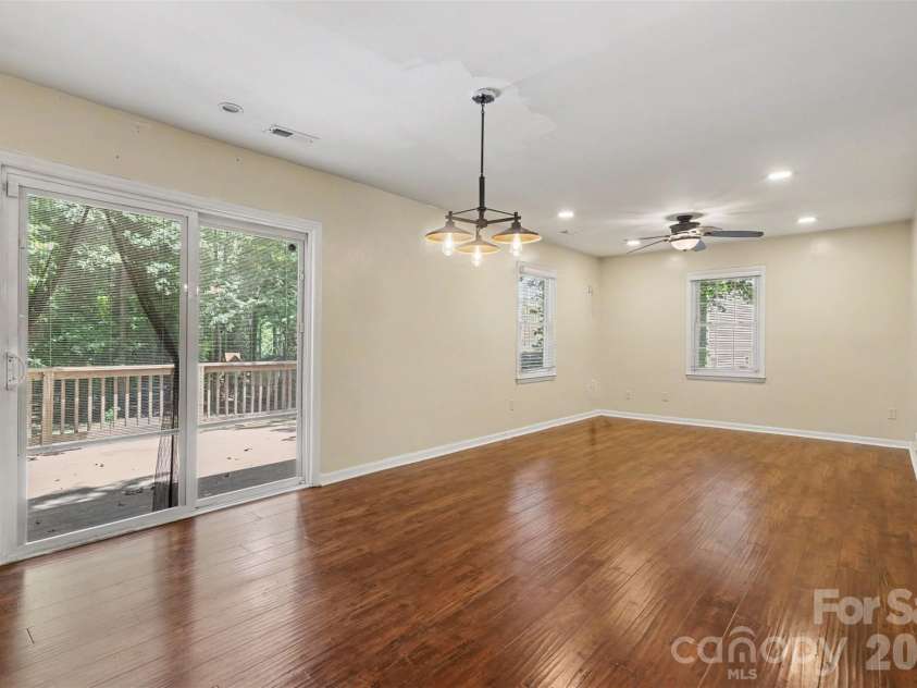 4436 Tilley Morris Road, Matthews, NC 28105.  MLS# CAR4401924, YatesRealty ID 36484. 