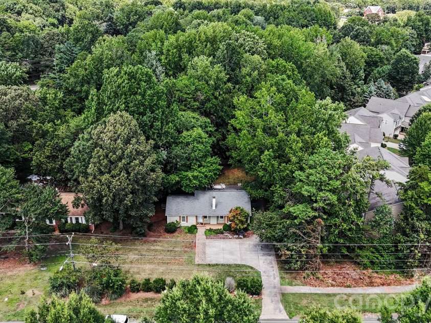 4436 Tilley Morris Road, Matthews, NC 28105.  MLS# CAR4401924, YatesRealty ID 36484. 