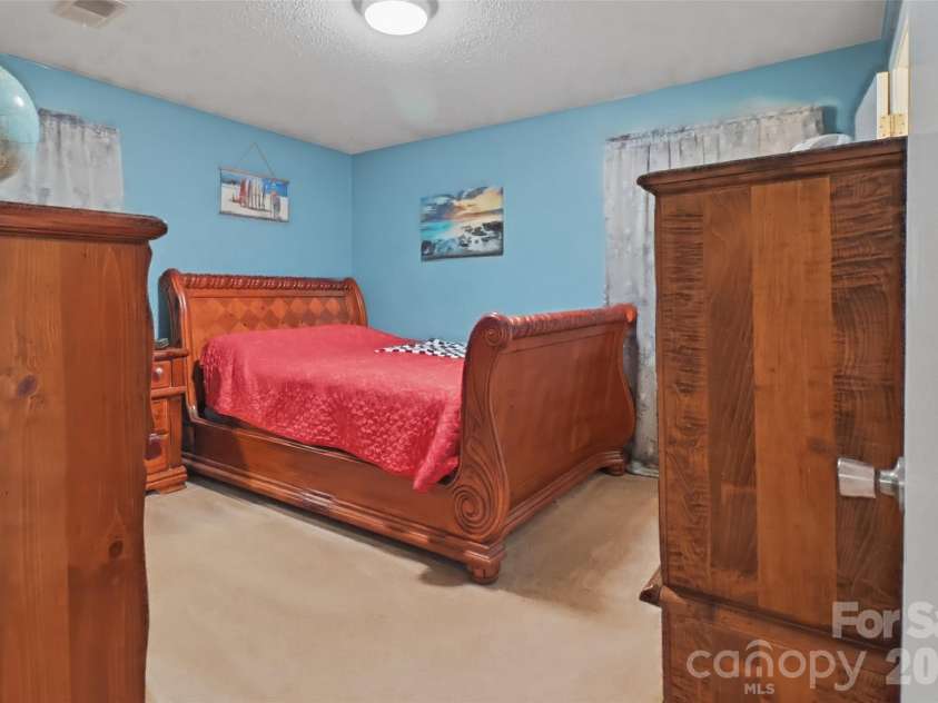 112 Annadelle Avenue, Bessemer City, NC 28016.  MLS# CAR4403114, YatesRealty ID 36485. 