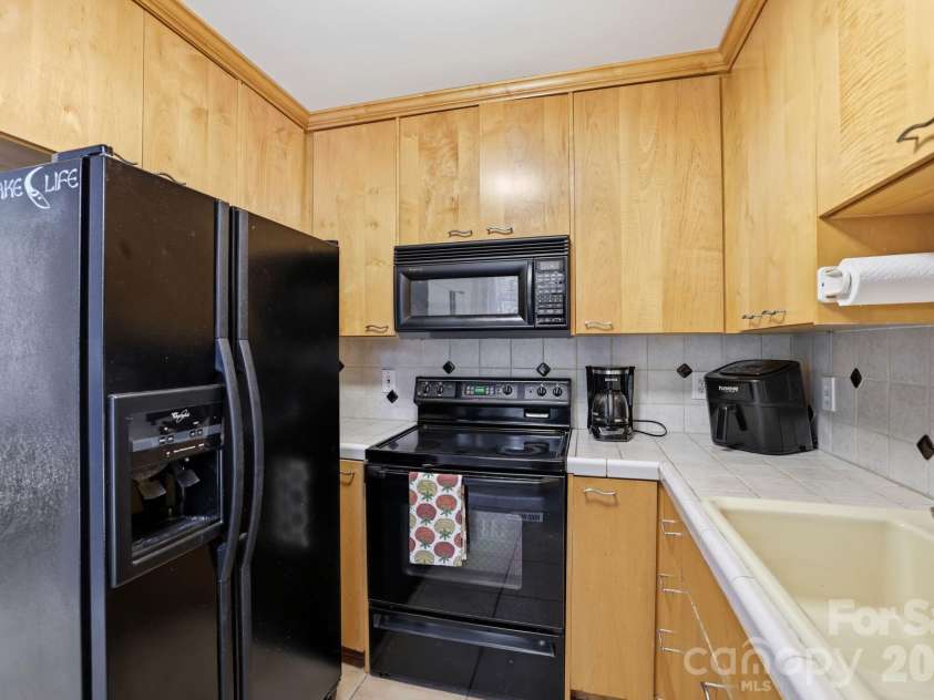 4076 Elks Park Road, Rock Hill, SC 29732.  MLS# CAR4403104, YatesRealty ID 36489. 