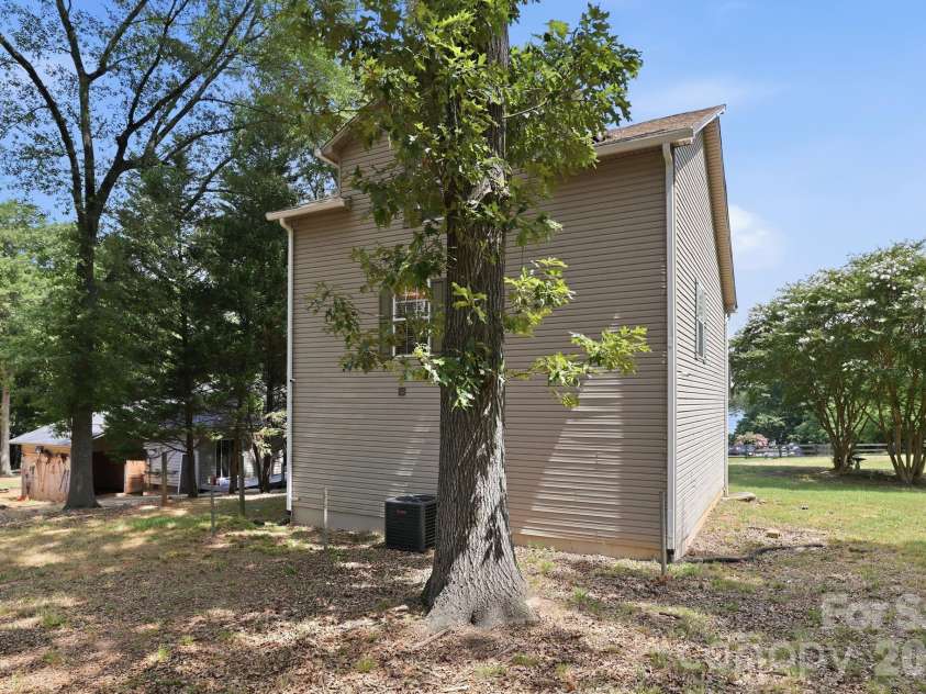 4076 Elks Park Road, Rock Hill, SC 29732.  MLS# CAR4403104, YatesRealty ID 36489. 