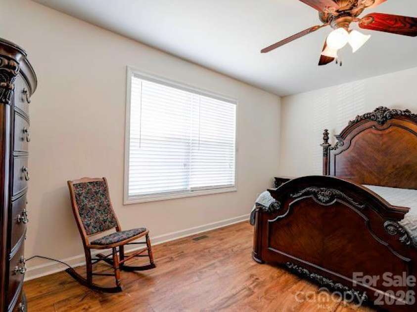 1001 West Circle, Gastonia, NC 28054.  MLS# CAR4325047, YatesRealty ID 3649. 