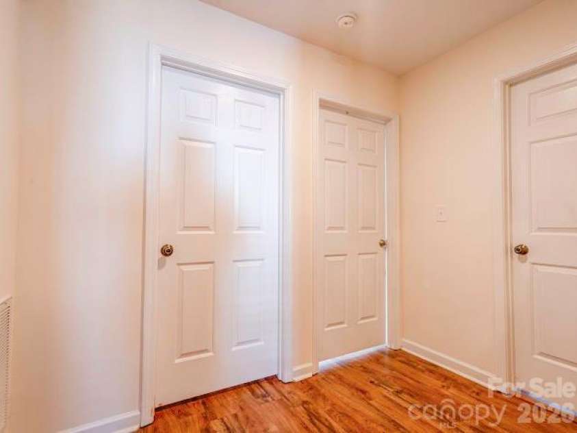 1001 West Circle, Gastonia, NC 28054.  MLS# CAR4325047, YatesRealty ID 3649. 