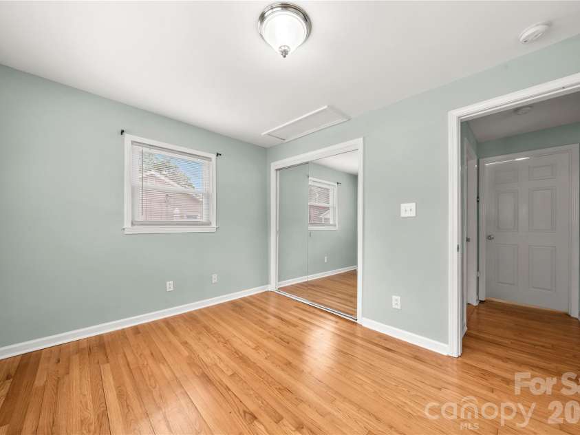 112 Harris Street, Belmont, NC 28012.  MLS# CAR4402705, YatesRealty ID 36495. 