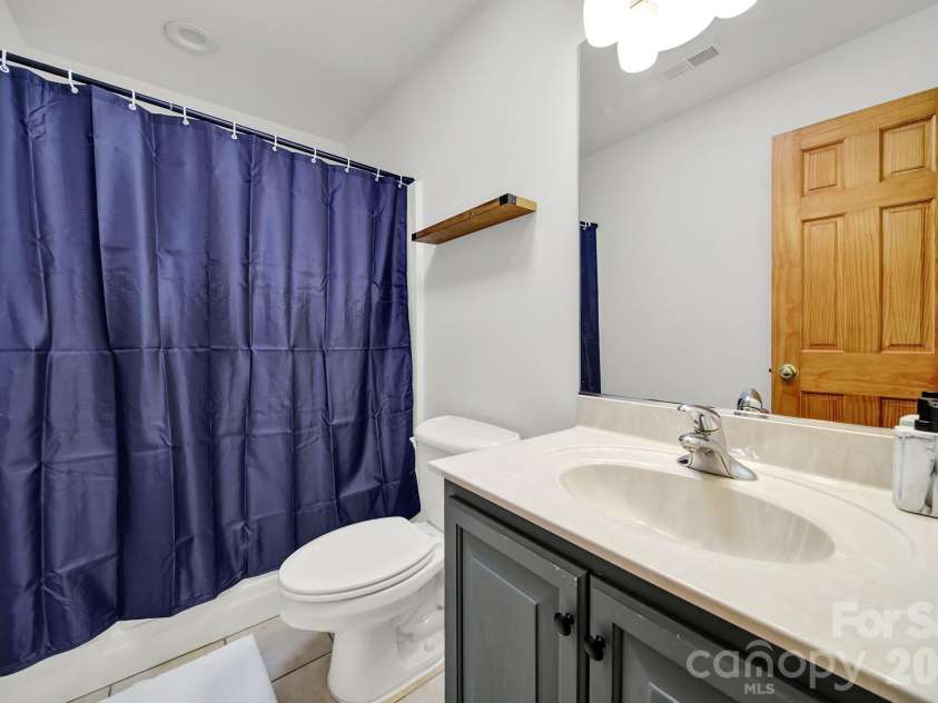 1583 Calder Lane, Clover, SC 29710.  MLS# CAR4403585, YatesRealty ID 36496. 
