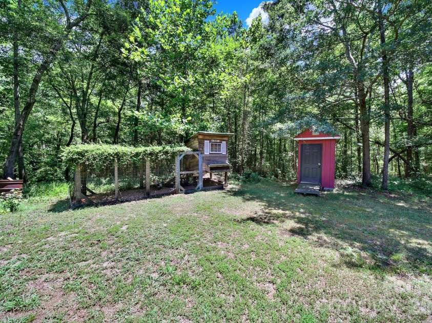 1583 Calder Lane, Clover, SC 29710.  MLS# CAR4403585, YatesRealty ID 36496. 