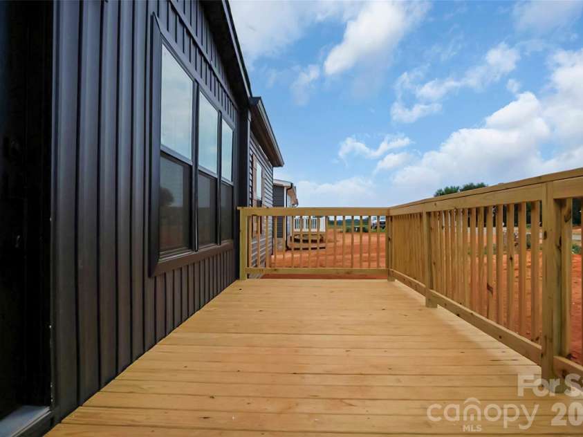 805 Eagle View Lane, Lawndale, NC 28090.  MLS# CAR4401907, YatesRealty ID 36499. 
