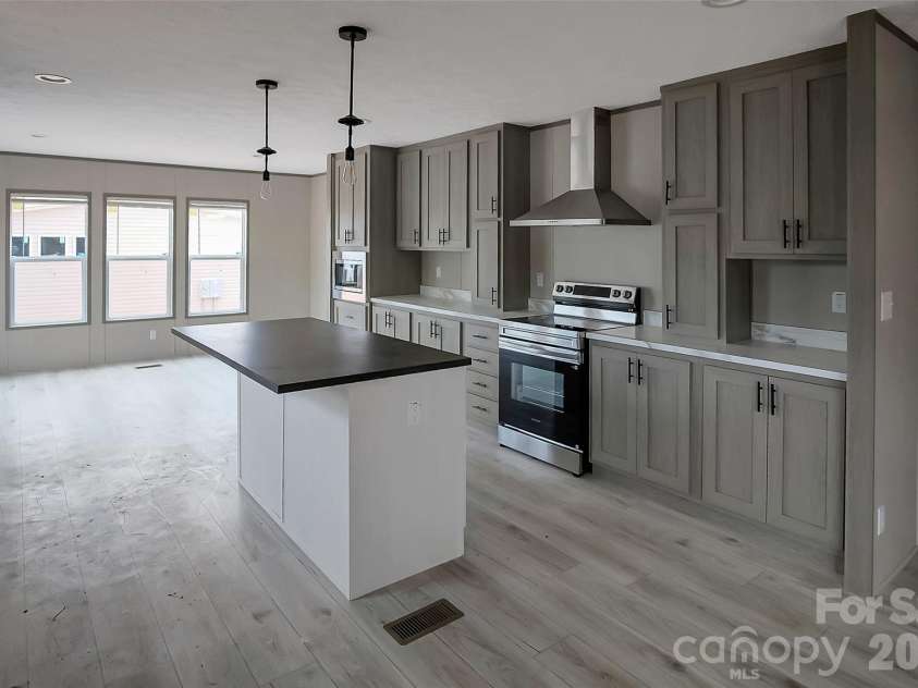 805 Eagle View Lane, Lawndale, NC 28090.  MLS# CAR4401907, YatesRealty ID 36499. 