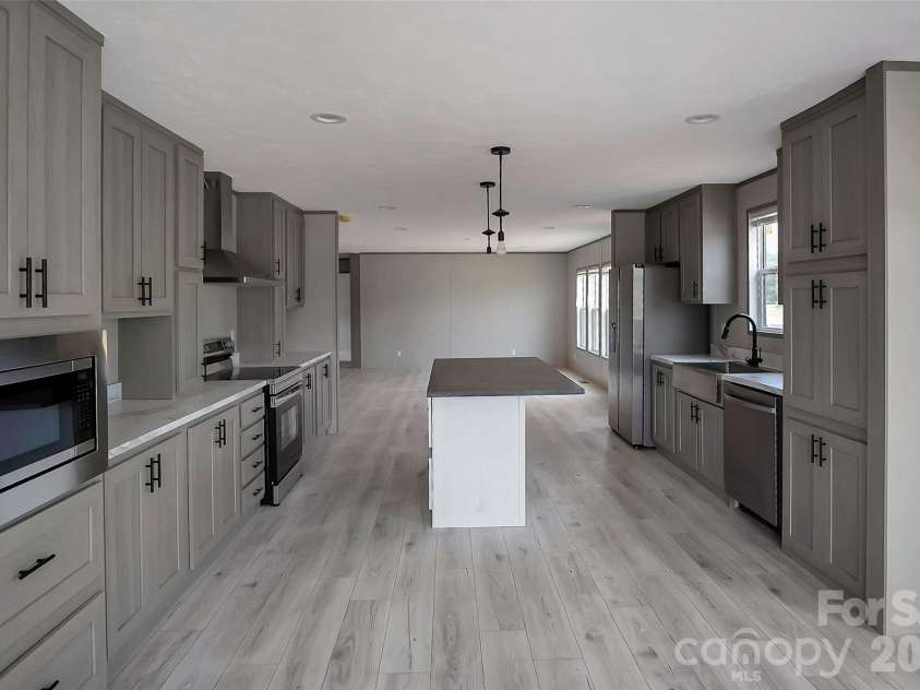 805 Eagle View Lane, Lawndale, NC 28090.  MLS# CAR4401907, YatesRealty ID 36499. 