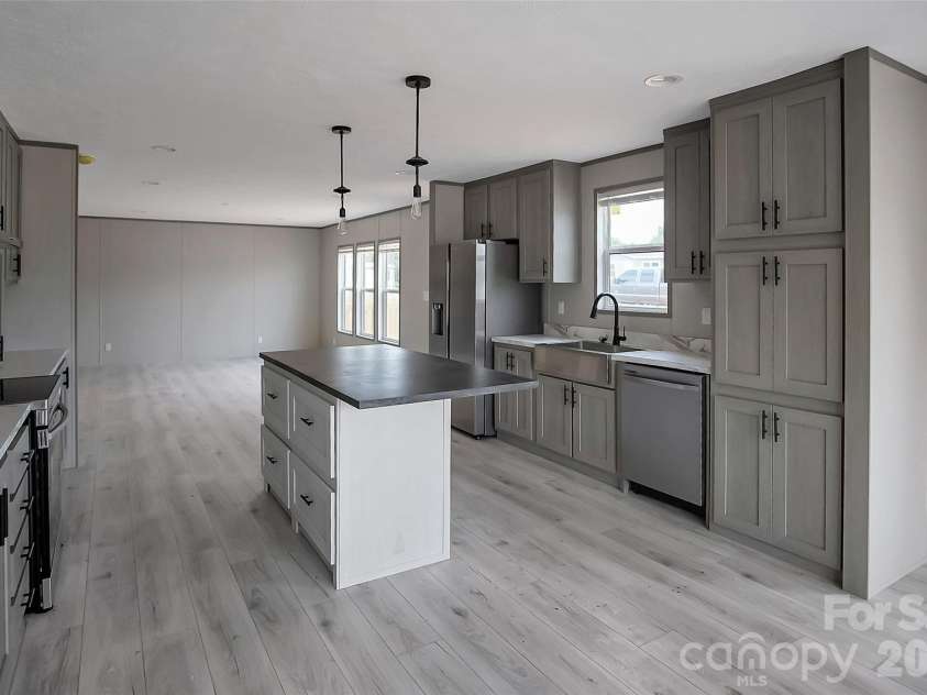 805 Eagle View Lane, Lawndale, NC 28090.  MLS# CAR4401907, YatesRealty ID 36499. 