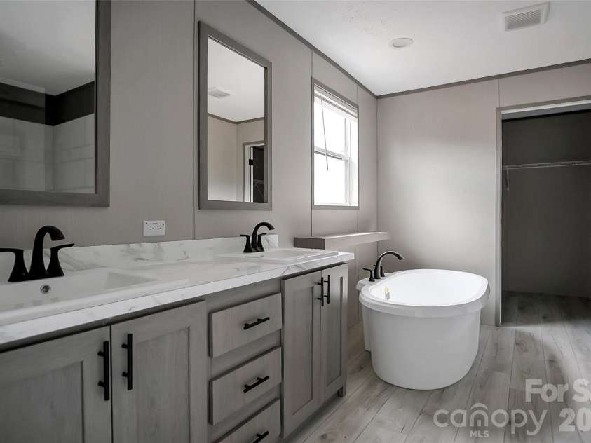 805 Eagle View Lane, Lawndale, NC 28090.  MLS# CAR4401907, YatesRealty ID 36499. 