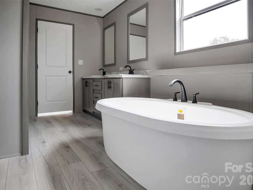 805 Eagle View Lane, Lawndale, NC 28090.  MLS# CAR4401907, YatesRealty ID 36499. 