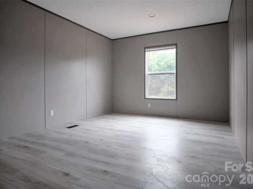 805 Eagle View Lane, Lawndale, NC 28090.  MLS# CAR4401907, YatesRealty ID 36499. 