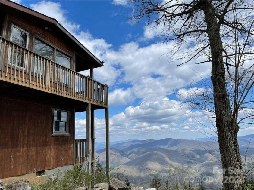 1375 Swing Road, Burnsville, NC 28714.  MLS# CAR4131042, YatesRealty ID 365. 