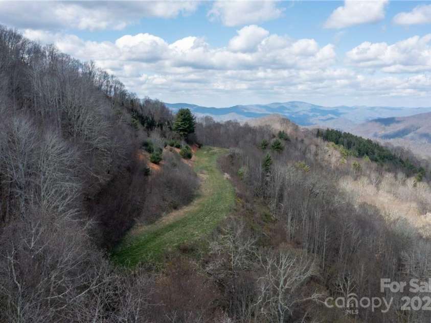 1375 Swing Road, Burnsville, NC 28714.  MLS# CAR4131042, YatesRealty ID 365. 