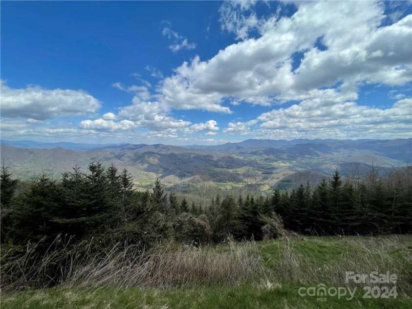 1375 Swing Road, Burnsville, NC 28714.  MLS# CAR4131042, YatesRealty ID 365. 