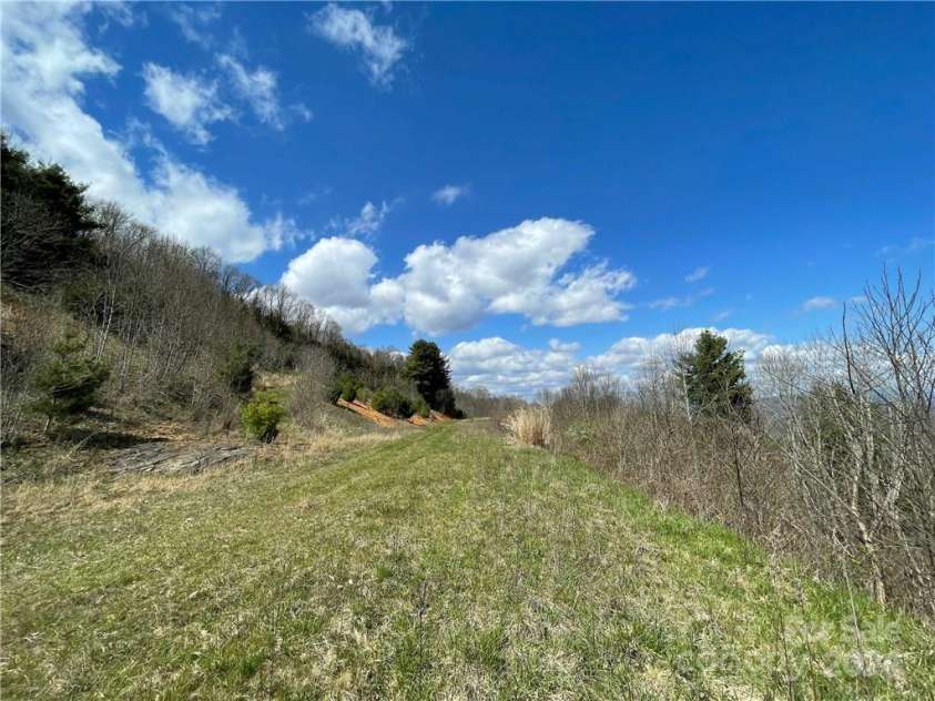 1375 Swing Road, Burnsville, NC 28714.  MLS# CAR4131042, YatesRealty ID 365. 