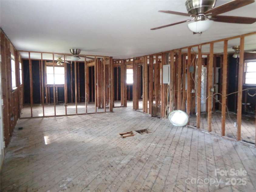 252 Rogers Street, Waynesville, NC 28786.  MLS# CAR4255370, YatesRealty ID 365. 