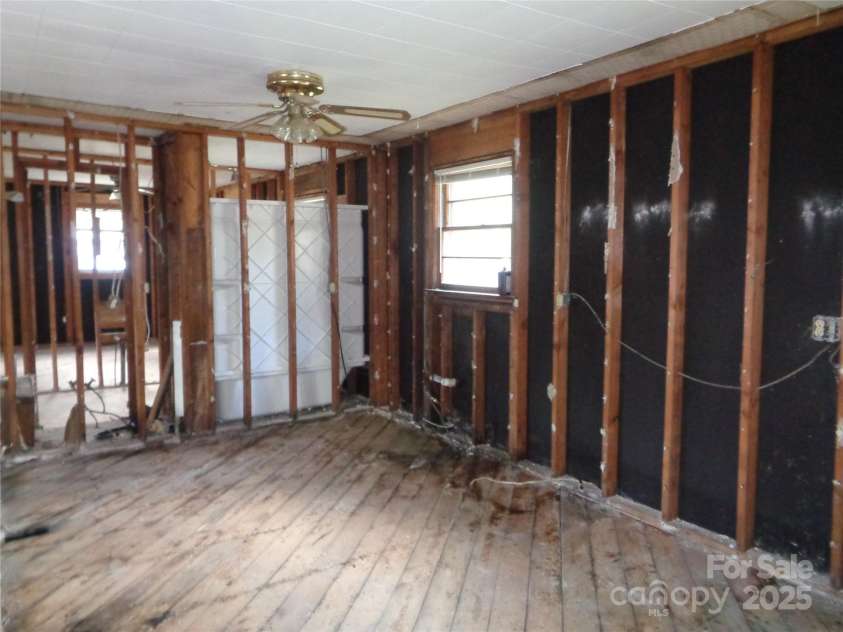 252 Rogers Street, Waynesville, NC 28786.  MLS# CAR4255370, YatesRealty ID 365. 