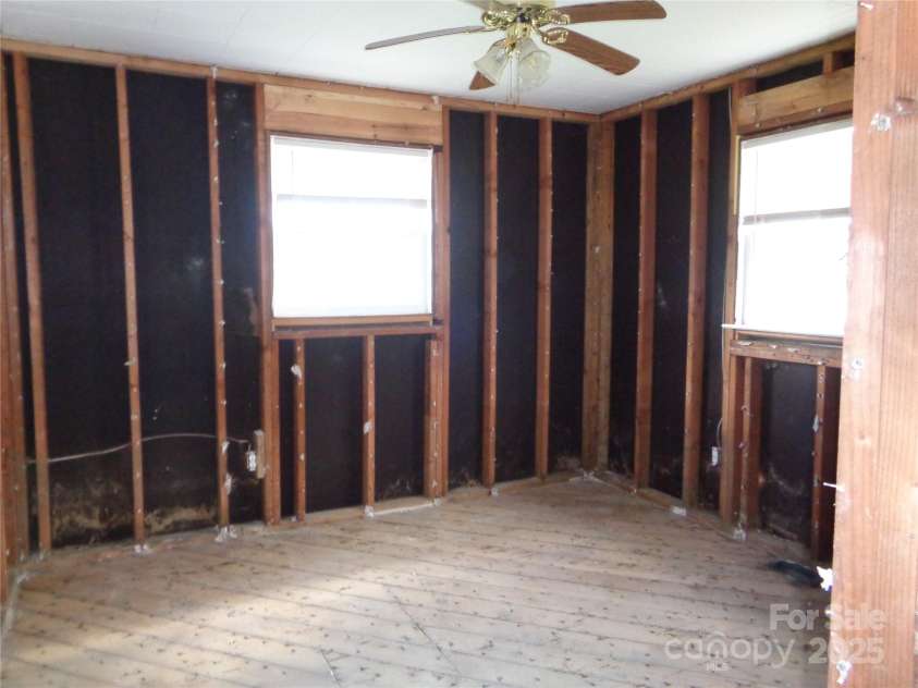 252 Rogers Street, Waynesville, NC 28786.  MLS# CAR4255370, YatesRealty ID 365. 