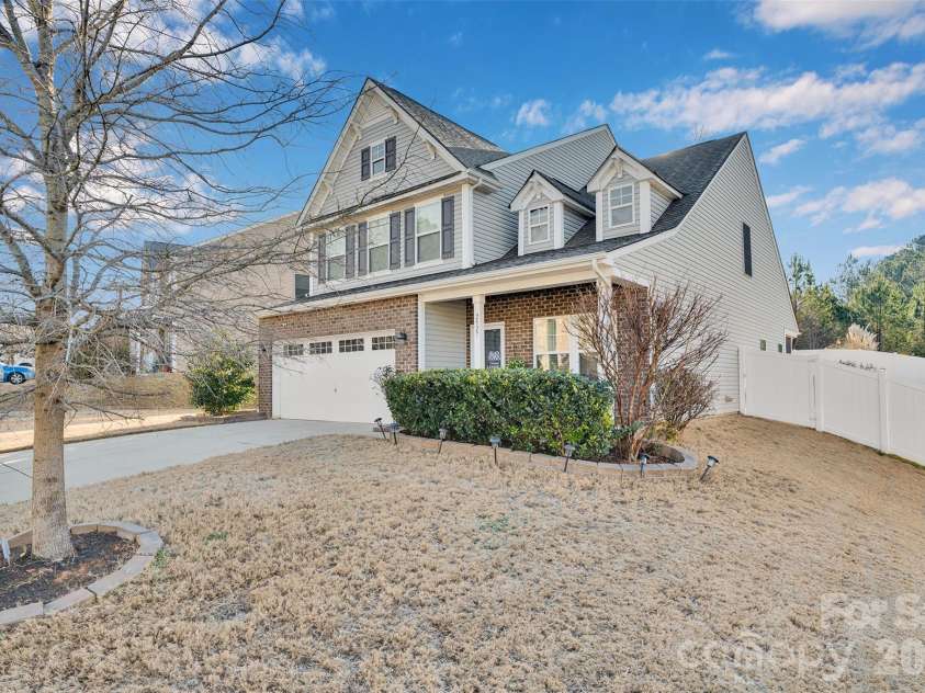 2527 Courtland Drive, Clover, SC 29710.  MLS# CAR4345965, YatesRealty ID 3650. 