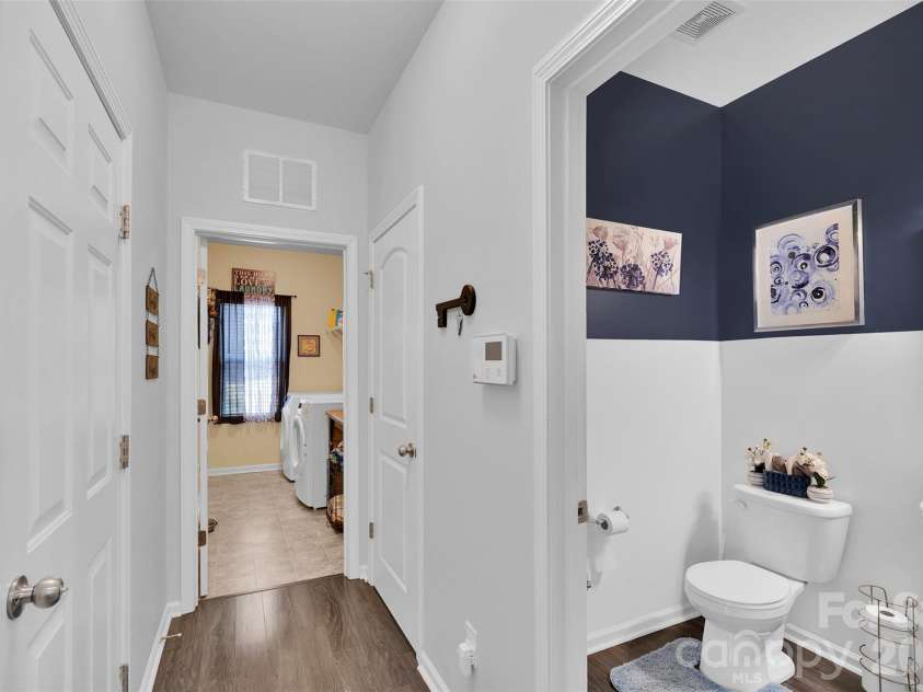 2527 Courtland Drive, Clover, SC 29710.  MLS# CAR4345965, YatesRealty ID 3650. Half bath