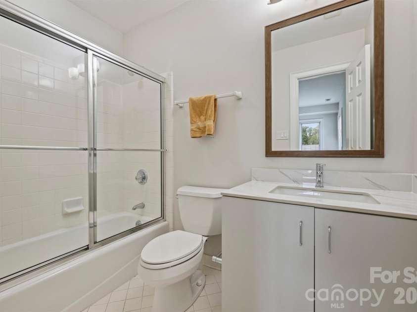 201 Hillside Avenue, Charlotte, NC 28209.  MLS# CAR4377112, YatesRealty ID 36500. Bedroom #2 private Bath.
