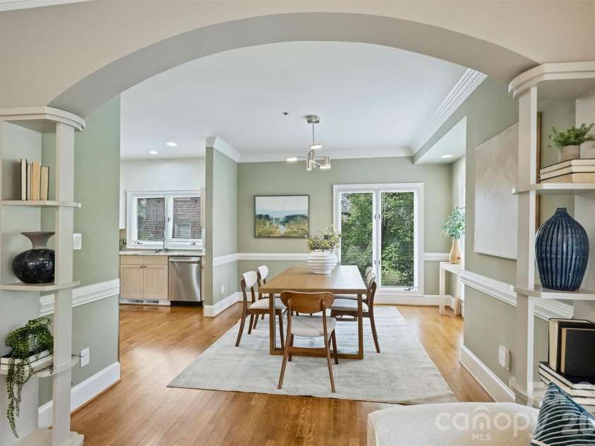 201 Hillside Avenue, Charlotte, NC 28209.  MLS# CAR4377112, YatesRealty ID 36500. Heavy millwork and beautiful details.