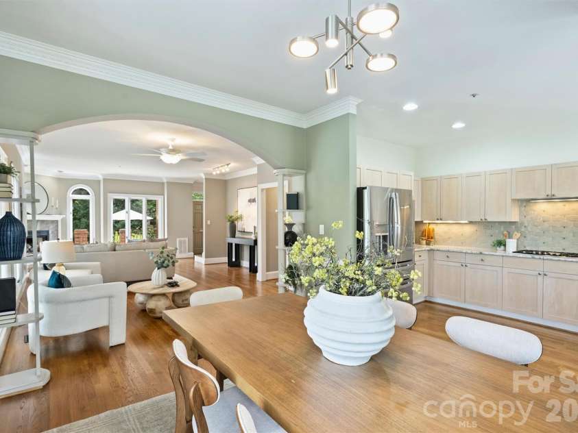 201 Hillside Avenue, Charlotte, NC 28209.  MLS# CAR4377112, YatesRealty ID 36500. Reverse angle.