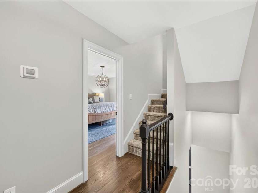 201 Hillside Avenue, Charlotte, NC 28209.  MLS# CAR4401269, YatesRealty ID 36500. 