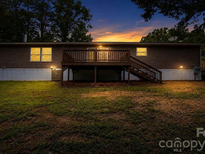 1185 Galway Lane, Clover, SC 29710.  MLS# CAR4403351, YatesRealty ID 36501. 