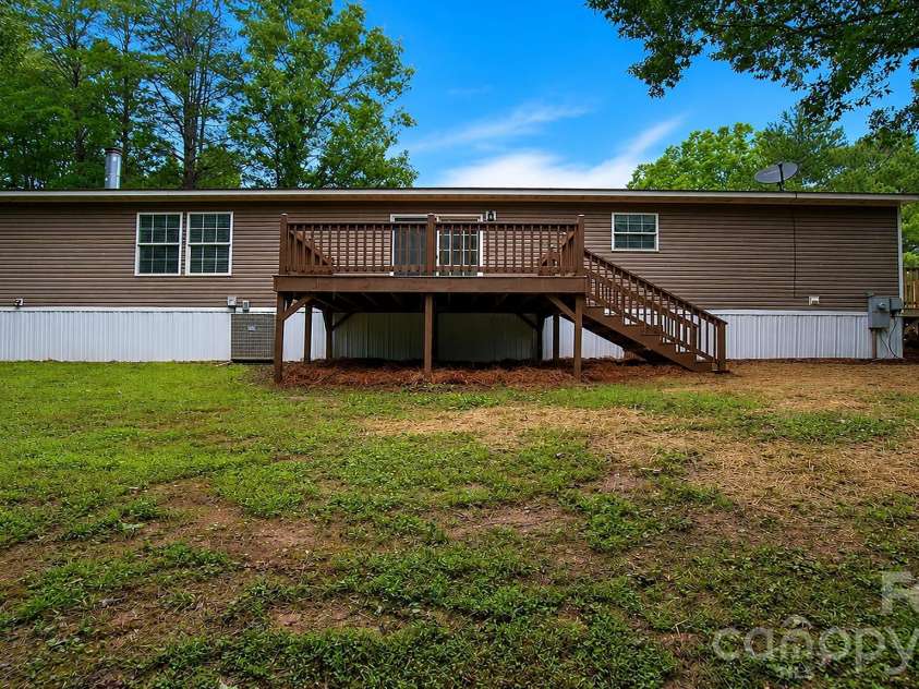 1185 Galway Lane, Clover, SC 29710.  MLS# CAR4403351, YatesRealty ID 36501. 