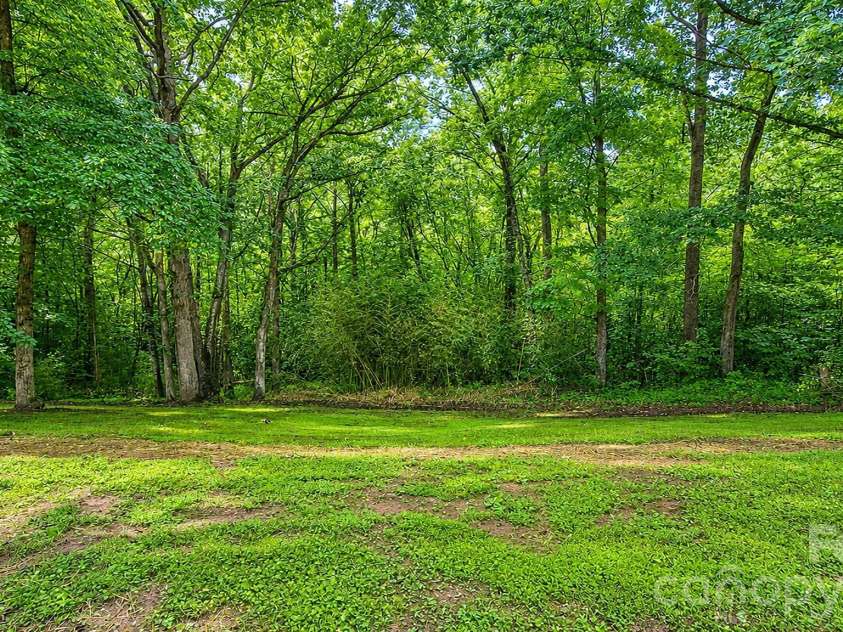 1185 Galway Lane, Clover, SC 29710.  MLS# CAR4403351, YatesRealty ID 36501. 