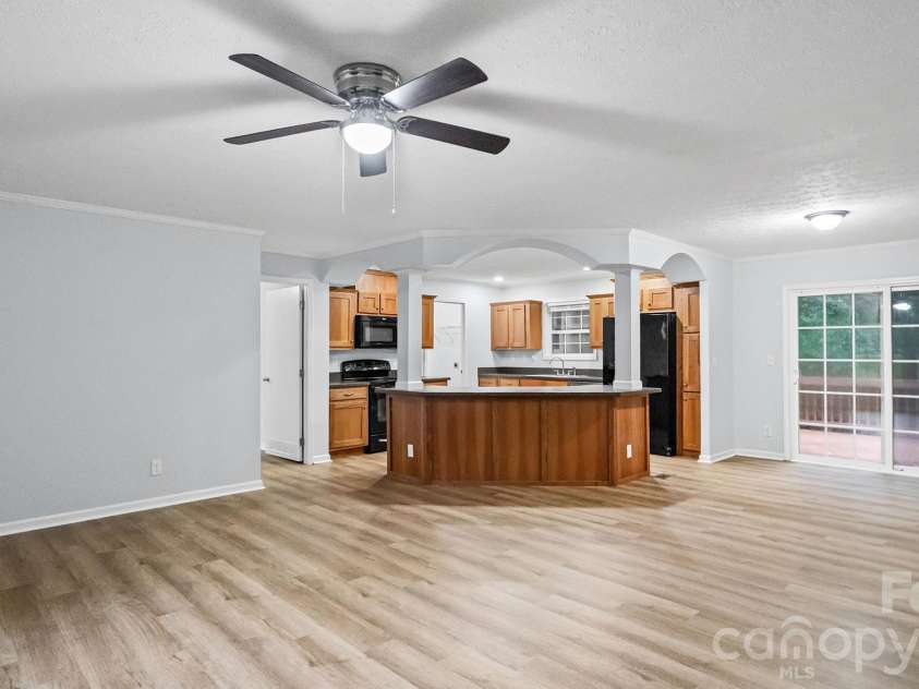 1185 Galway Lane, Clover, SC 29710.  MLS# CAR4403351, YatesRealty ID 36501. 