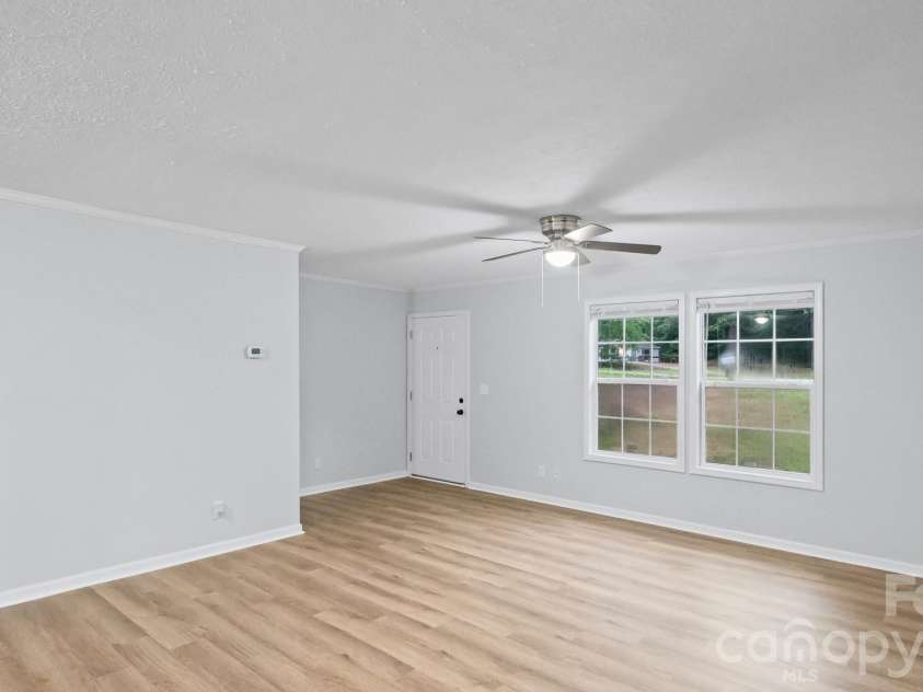 1185 Galway Lane, Clover, SC 29710.  MLS# CAR4403351, YatesRealty ID 36501. 