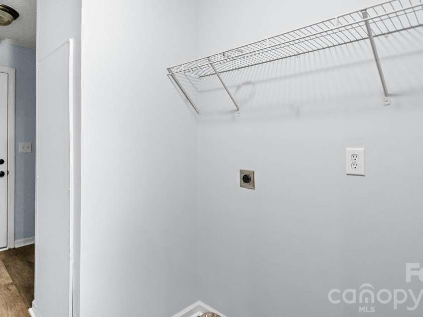1185 Galway Lane, Clover, SC 29710.  MLS# CAR4403351, YatesRealty ID 36501. 