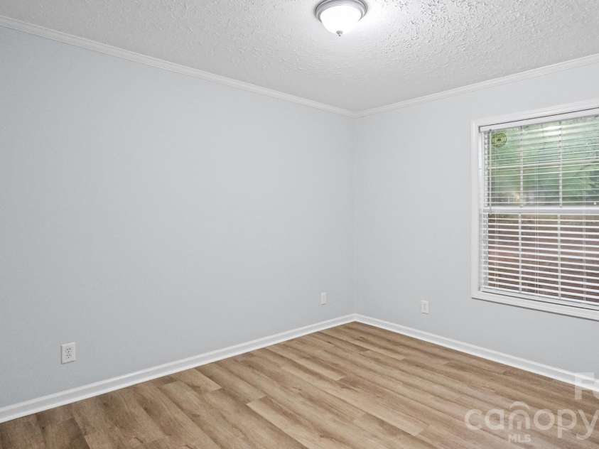 1185 Galway Lane, Clover, SC 29710.  MLS# CAR4403351, YatesRealty ID 36501. 