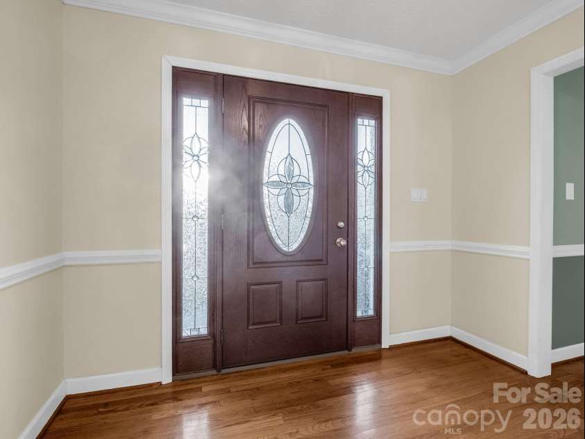 907 Weymouth Drive, Gastonia, NC 28056.  MLS# CAR4328051, YatesRealty ID 36506. 