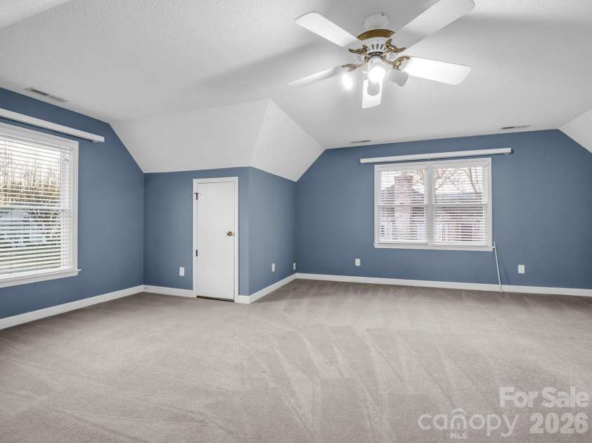907 Weymouth Drive, Gastonia, NC 28056.  MLS# CAR4328051, YatesRealty ID 36506. 