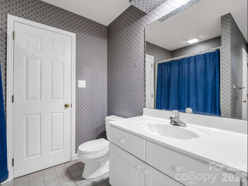 907 Weymouth Drive, Gastonia, NC 28056.  MLS# CAR4328051, YatesRealty ID 36506. 