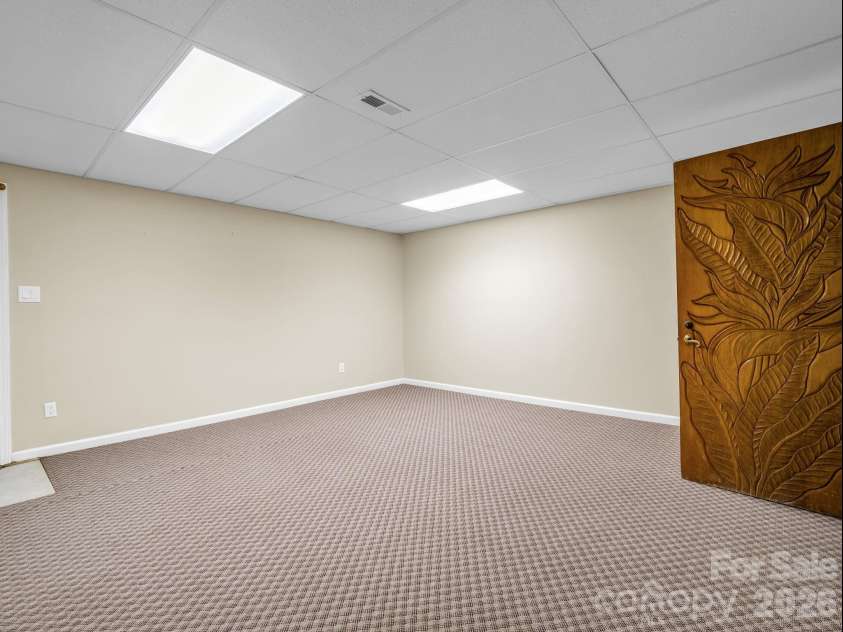 907 Weymouth Drive, Gastonia, NC 28056.  MLS# CAR4328051, YatesRealty ID 36506. Basement