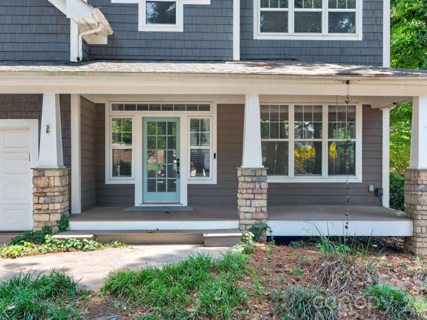 21313 Island Forest Drive, Cornelius, NC 28031.  MLS# CAR4386103, YatesRealty ID 36507. 