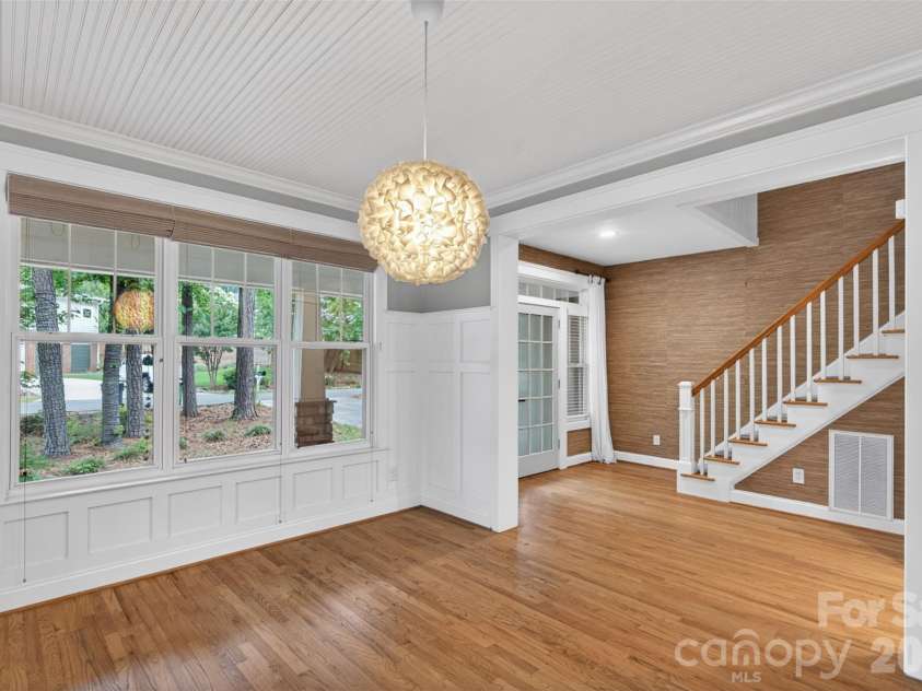 21313 Island Forest Drive, Cornelius, NC 28031.  MLS# CAR4386103, YatesRealty ID 36507. 