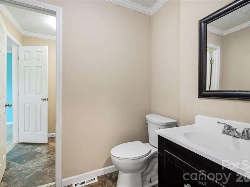 1080 Garnette Road, Lancaster, SC 29720.  MLS# CAR4400924, YatesRealty ID 36509. 