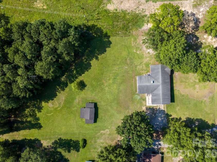 1080 Garnette Road, Lancaster, SC 29720.  MLS# CAR4400924, YatesRealty ID 36509. 