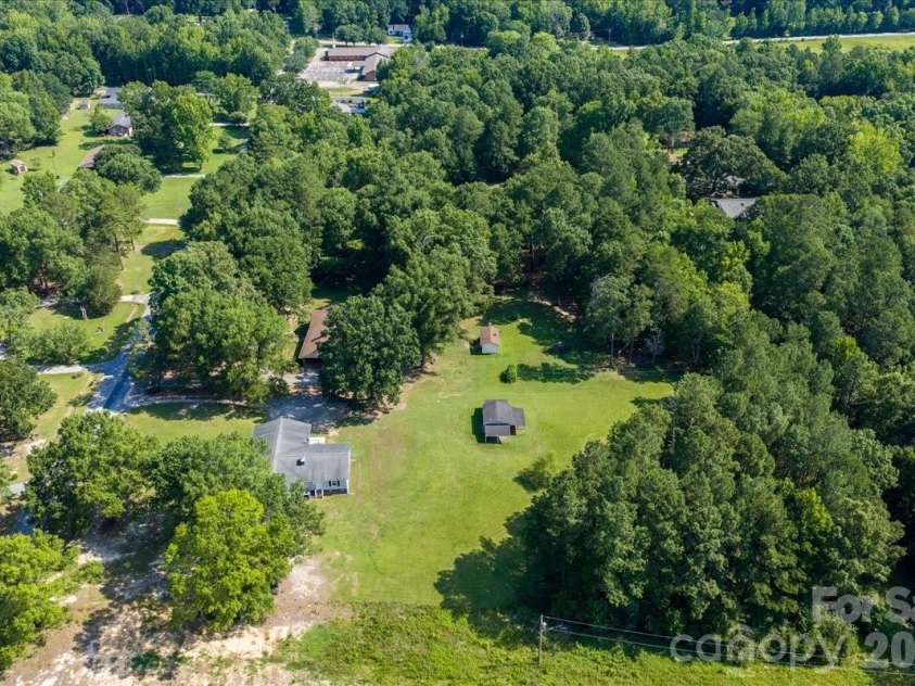 1080 Garnette Road, Lancaster, SC 29720.  MLS# CAR4400924, YatesRealty ID 36509. 